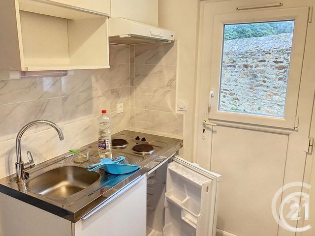 Maison &agrave; louer - 1 pi&egrave;ce - 25,71 m2 - Dinan - 22 - BRETAGNE