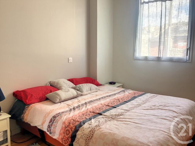 Appartement F3 &agrave; louer - 3 pi&egrave;ces - 69,80 m2 - Dinan - 22 - BRETAGNE