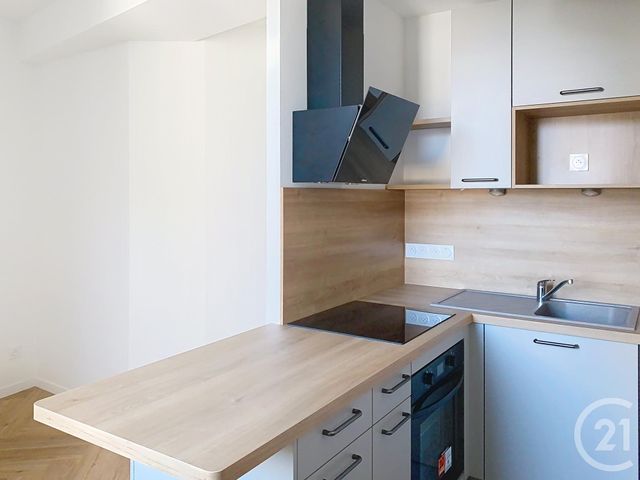 Appartement Duplex &agrave; louer - 3 pi&egrave;ces - 68,63 m2 - Dinan - 22 - BRETAGNE