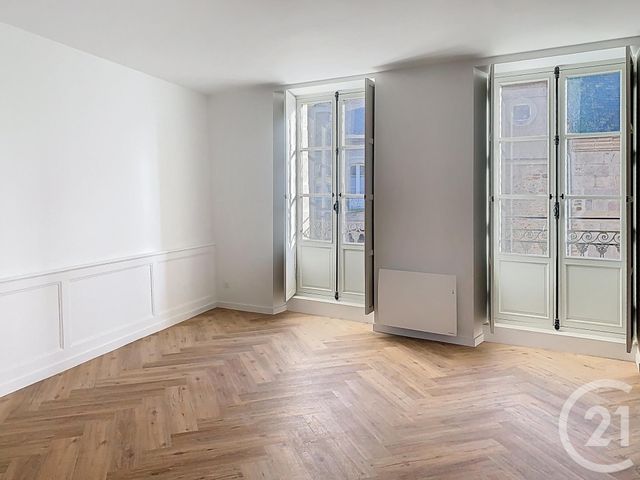 Appartement Duplex &agrave; louer - 3 pi&egrave;ces - 68,63 m2 - Dinan - 22 - BRETAGNE