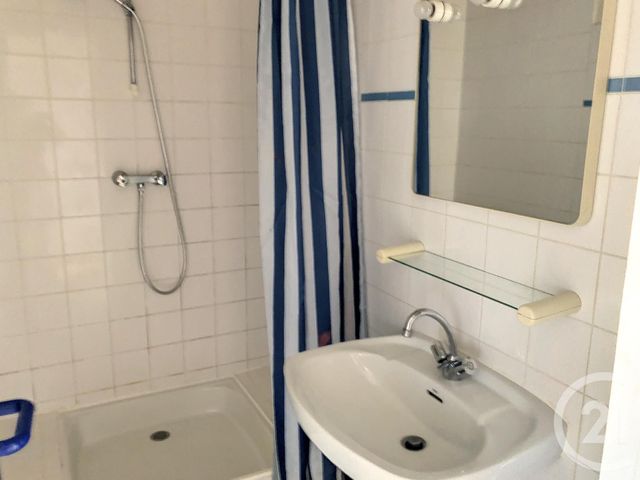 Appartement F1 &agrave; louer - 1 pi&egrave;ce - 15,92 m2 - Dinan - 22 - BRETAGNE