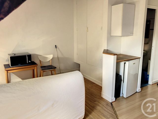 Appartement F1 &agrave; louer - 1 pi&egrave;ce - 15,92 m2 - Dinan - 22 - BRETAGNE