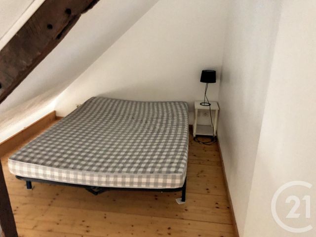 Appartement F1 &agrave; louer - 1 pi&egrave;ce - 15,92 m2 - Dinan - 22 - BRETAGNE