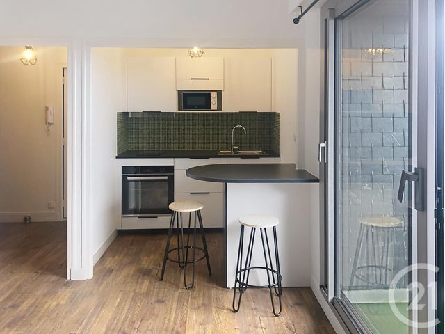 Appartement T1 &agrave; louer - 1 pi&egrave;ce - 36,95 m2 - Dinan - 22 - BRETAGNE