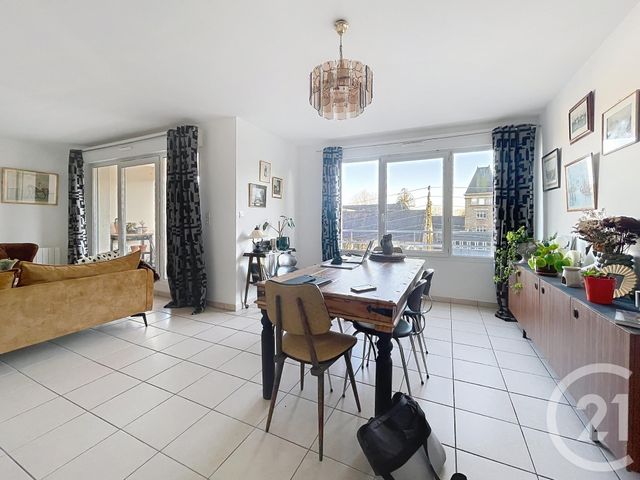 Appartement F3 &agrave; louer - 3 pi&egrave;ces - 82,49 m2 - Dinan - 22 - BRETAGNE