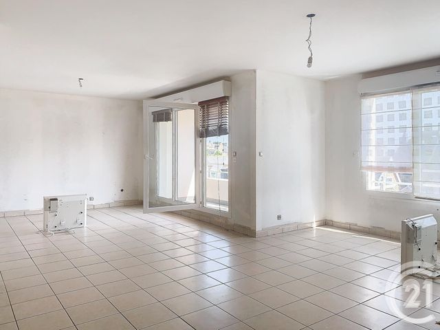 Appartement F3 &agrave; louer - 3 pi&egrave;ces - 82,49 m2 - Dinan - 22 - BRETAGNE