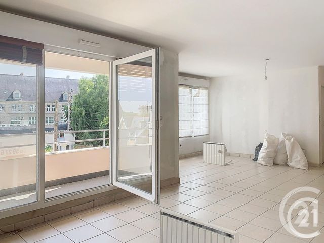 Appartement F3 &agrave; louer - 3 pi&egrave;ces - 82,49 m2 - Dinan - 22 - BRETAGNE