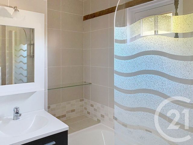 Appartement &agrave; louer - 2 pi&egrave;ces - 69,45 m2 - Dinan - 22 - BRETAGNE