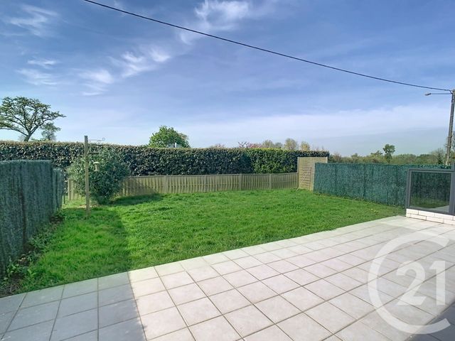 Maison &agrave; louer - 4 pi&egrave;ces - 109 m2 - Quevert - 22 - BRETAGNE