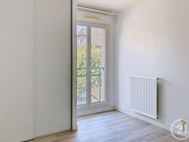 Appartement F3 &agrave; louer - 3 pi&egrave;ces - 59,18 m2 - Dinan - 22 - BRETAGNE