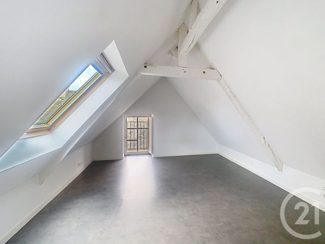Maison &agrave; louer - 6 pi&egrave;ces - 118 m2 - Dinan - 22 - BRETAGNE