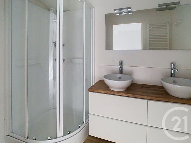 Maison &agrave; louer - 6 pi&egrave;ces - 118 m2 - Dinan - 22 - BRETAGNE