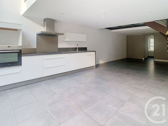 Maison &agrave; louer - 6 pi&egrave;ces - 118 m2 - Dinan - 22 - BRETAGNE