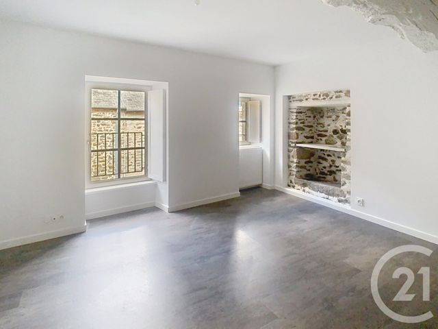 Maison &agrave; louer - 6 pi&egrave;ces - 118 m2 - Dinan - 22 - BRETAGNE