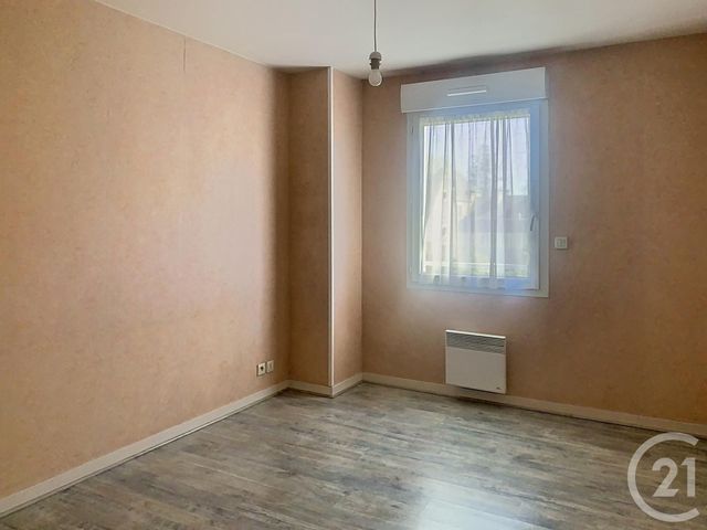 Appartement F4 &agrave; louer - 4 pi&egrave;ces - 93,75 m2 - Dinan - 22 - BRETAGNE