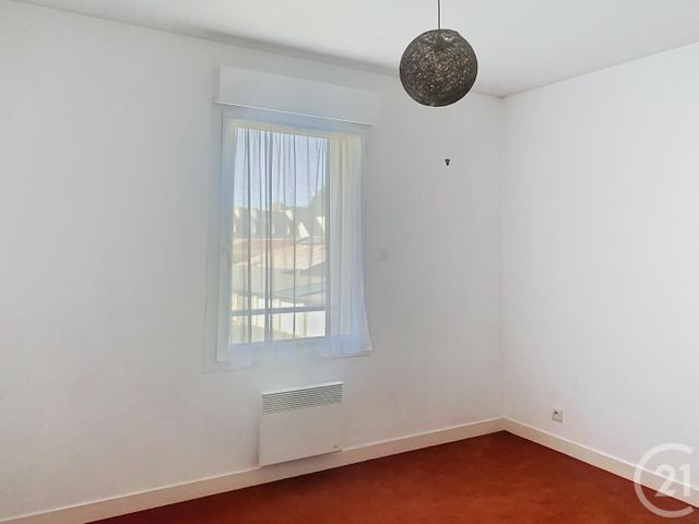 Appartement F4 &agrave; louer - 4 pi&egrave;ces - 93,75 m2 - Dinan - 22 - BRETAGNE