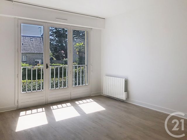 Appartement F2 &agrave; louer - 2 pi&egrave;ces - 47 m2 - Dinan - 22 - BRETAGNE