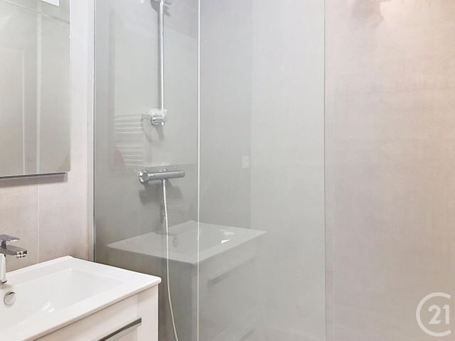 Appartement F2 &agrave; louer - 2 pi&egrave;ces - 47 m2 - Dinan - 22 - BRETAGNE