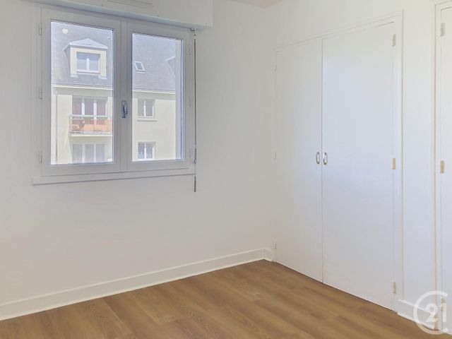 Appartement F2 &agrave; louer - 2 pi&egrave;ces - 47 m2 - Dinan - 22 - BRETAGNE
