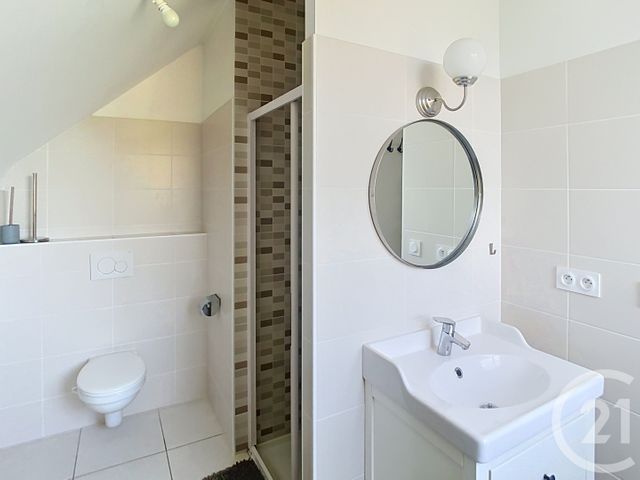 Maison &agrave; louer - 7 pi&egrave;ces - 195,75 m2 - Dinan - 22 - BRETAGNE