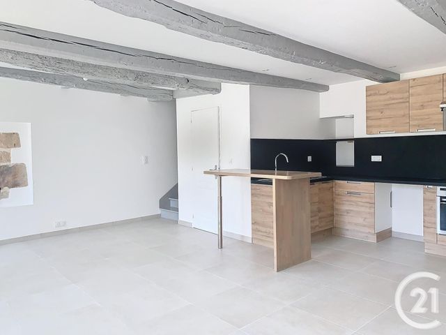 Maison &agrave; louer - 4 pi&egrave;ces - 87 m2 - Languenan - 22 - BRETAGNE