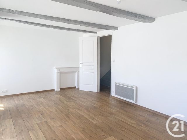 Maison &agrave; louer - 4 pi&egrave;ces - 87 m2 - Languenan - 22 - BRETAGNE