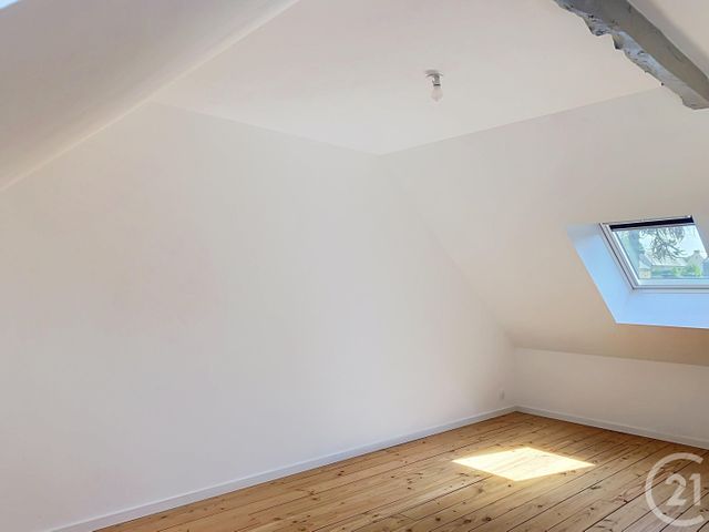 Maison &agrave; louer - 4 pi&egrave;ces - 87 m2 - Languenan - 22 - BRETAGNE