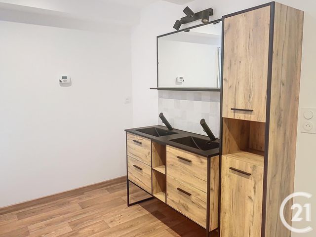 Maison &agrave; louer - 4 pi&egrave;ces - 87 m2 - Languenan - 22 - BRETAGNE