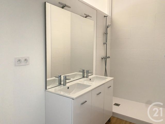 Appartement F2 &agrave; louer - 2 pi&egrave;ces - 35 m2 - Plancoet - 22 - BRETAGNE