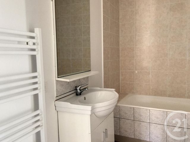 Appartement F2 &agrave; louer - 2 pi&egrave;ces - 48,08 m2 - Plancoet - 22 - BRETAGNE