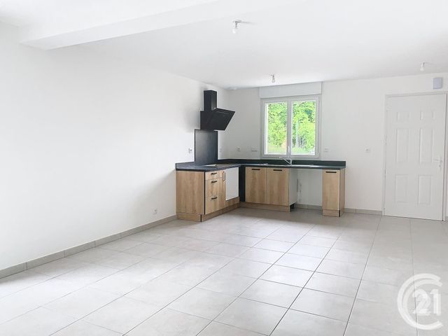 Maison &agrave; louer - 5 pi&egrave;ces - 107,90 m2 - Quevert - 22 - BRETAGNE