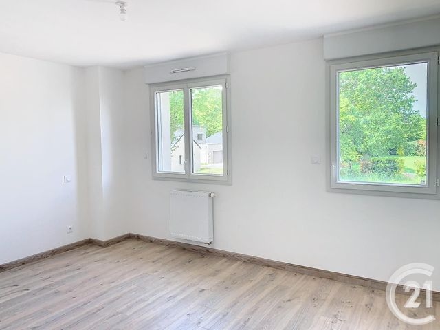 Maison &agrave; louer - 5 pi&egrave;ces - 107,90 m2 - Quevert - 22 - BRETAGNE