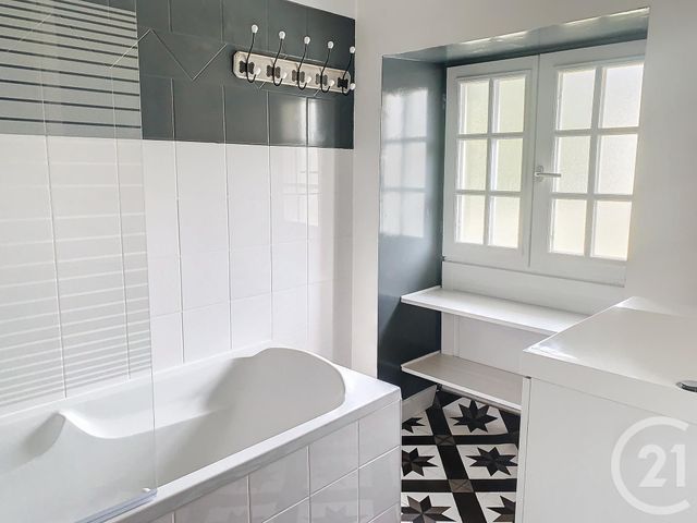 Appartement F4 &agrave; louer - 4 pi&egrave;ces - 64,93 m2 - Taden - 22 - BRETAGNE