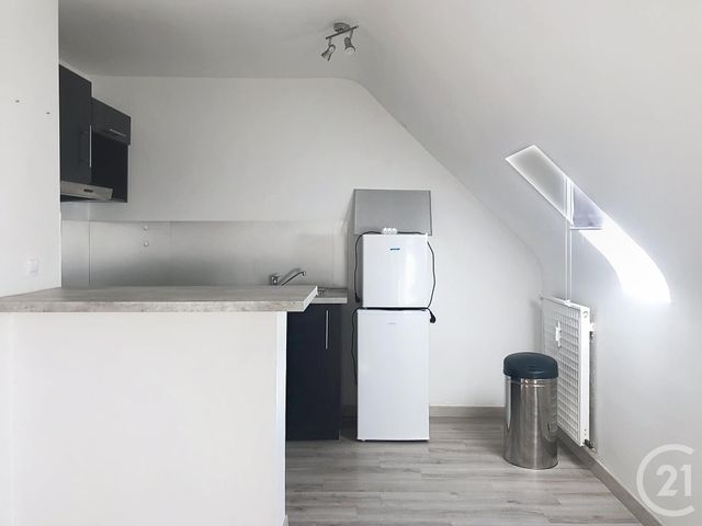 Appartement Studio &agrave; louer - 1 pi&egrave;ce - 25 m2 - Dinan - 22 - BRETAGNE