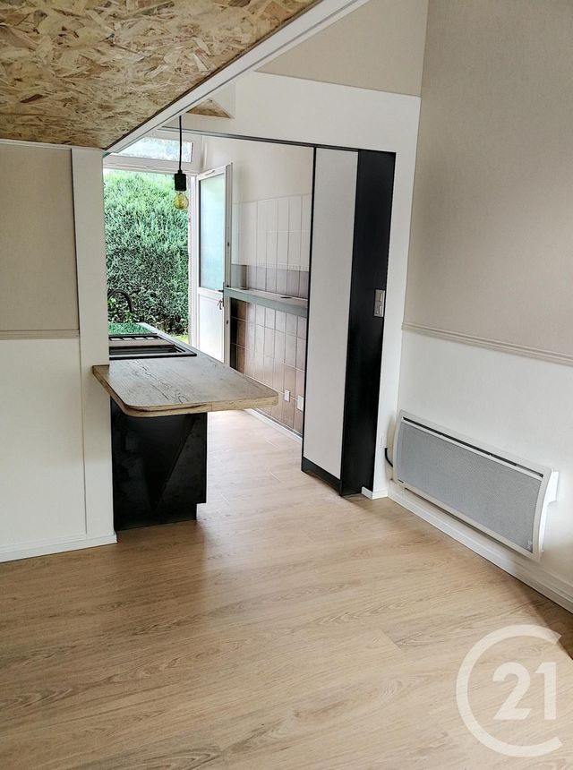 Appartement T1 &agrave; louer - 1 pi&egrave;ce - 20,94 m2 - Dinan - 22 - BRETAGNE