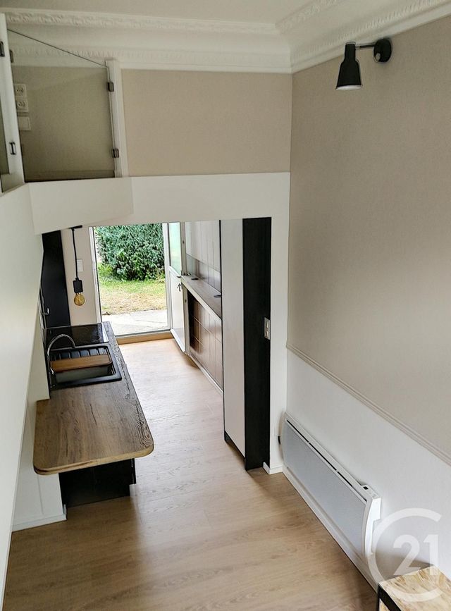 Appartement T1 &agrave; louer - 1 pi&egrave;ce - 20,94 m2 - Dinan - 22 - BRETAGNE