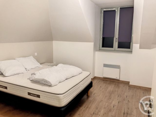 Appartement T4 &agrave; louer - 4 pi&egrave;ces - 85,10 m2 - Dinan - 22 - BRETAGNE