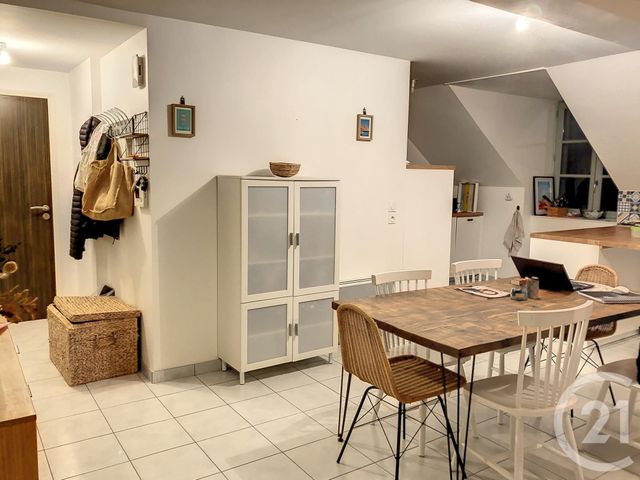 Appartement T4 &agrave; louer - 4 pi&egrave;ces - 85,10 m2 - Dinan - 22 - BRETAGNE