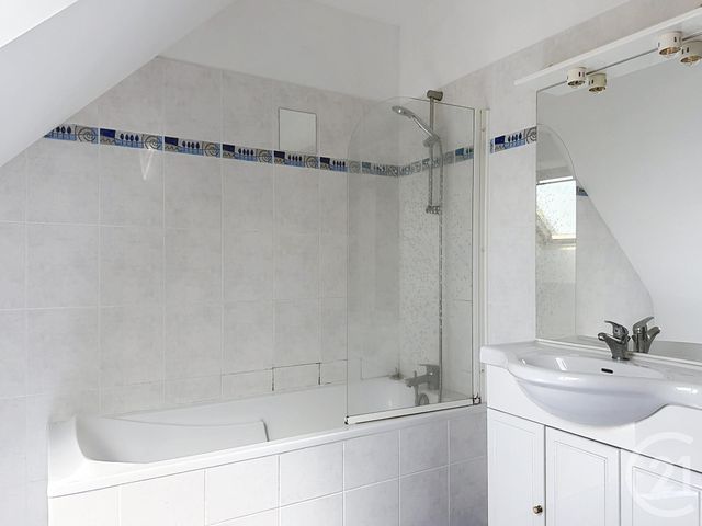 Maison &agrave; louer - 4 pi&egrave;ces - 83,47 m2 - Caulnes - 22 - BRETAGNE
