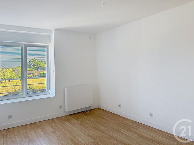 Maison &agrave; louer - 5 pi&egrave;ces - 103,05 m2 - Calorguen - 22 - BRETAGNE