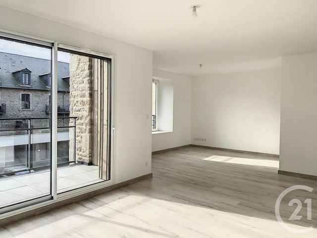 Appartement Duplex &agrave; louer - 3 pi&egrave;ces - 91 m2 - Dinan - 22 - BRETAGNE