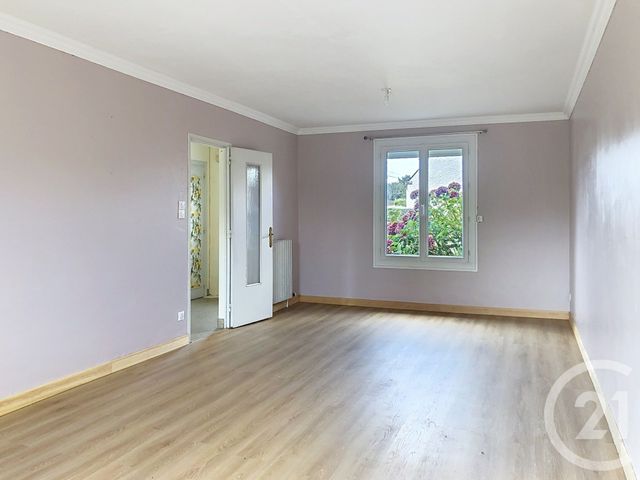Maison &agrave; louer - 5 pi&egrave;ces - 97 m2 - Lanvallay - 22 - BRETAGNE