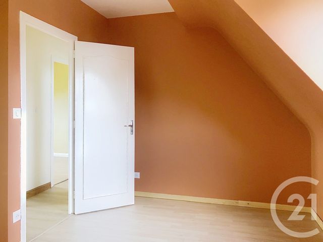 Maison &agrave; louer - 5 pi&egrave;ces - 97 m2 - Lanvallay - 22 - BRETAGNE
