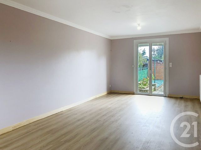 Maison &agrave; louer - 5 pi&egrave;ces - 97 m2 - Lanvallay - 22 - BRETAGNE