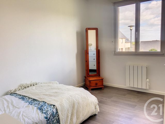 Maison &agrave; louer - 4 pi&egrave;ces - 90,36 m2 - Lehon - 22 - BRETAGNE