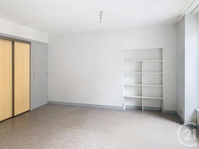 Appartement F2 &agrave; louer - 2 pi&egrave;ces - 44,01 m2 - Dinan - 22 - BRETAGNE