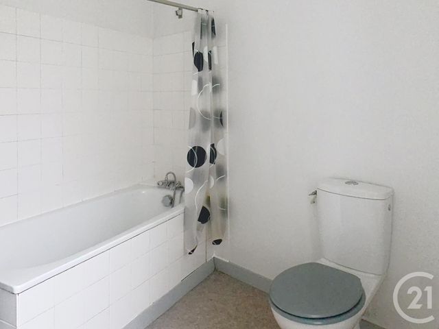 Appartement F2 &agrave; louer - 2 pi&egrave;ces - 44,01 m2 - Dinan - 22 - BRETAGNE