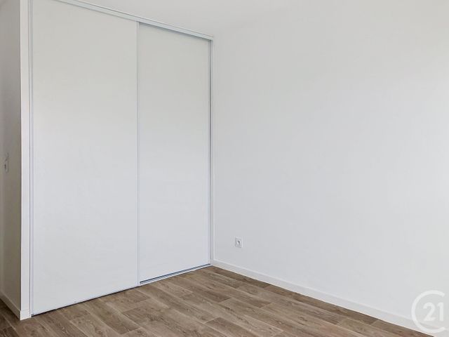 Appartement F3 &agrave; louer - 3 pi&egrave;ces - 62,72 m2 - Quevert - 22 - BRETAGNE