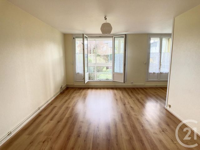 Appartement T3 &agrave; louer - 3 pi&egrave;ces - 60,22 m2 - Dinan - 22 - BRETAGNE