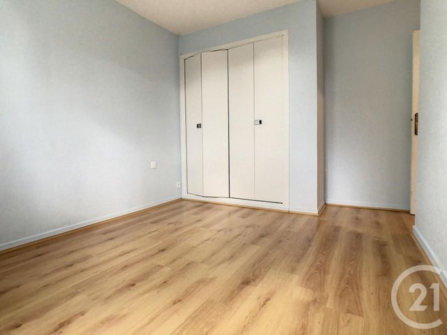 Appartement T3 &agrave; louer - 3 pi&egrave;ces - 60,22 m2 - Dinan - 22 - BRETAGNE